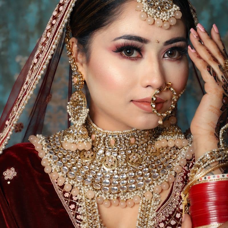 Grand Pearl Collar Statement Necklace